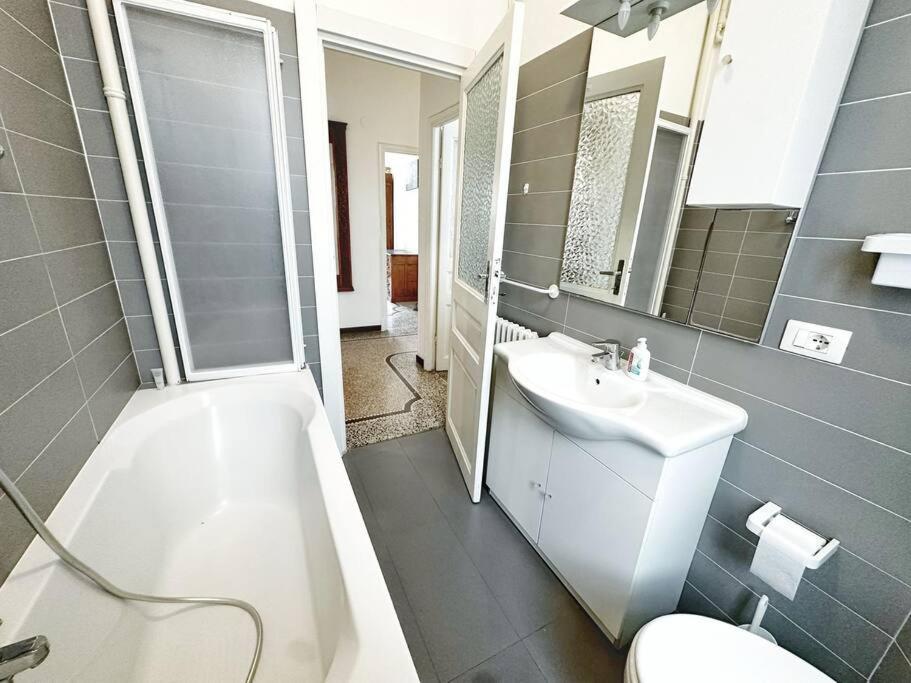 Suite Massa 57 - Sanremo Bagian luar foto